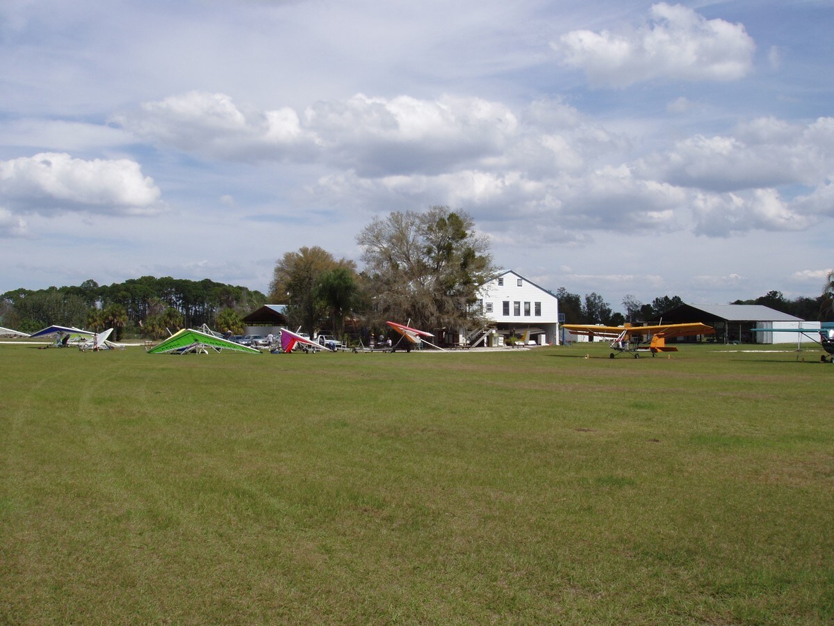 6548 Groveland Airport Rd, Groveland, FL 34736