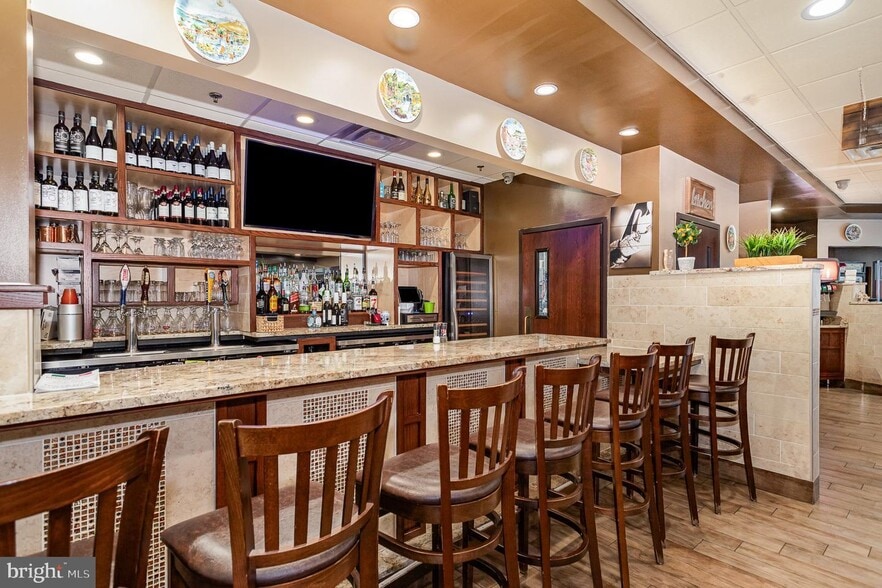 132 W Main St, Westminster, MD for sale - Building Photo - Image 3 of 54