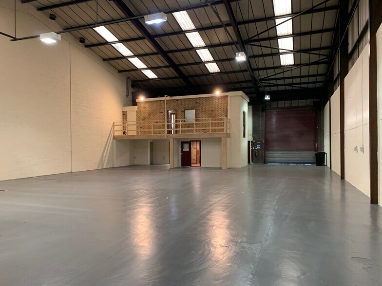 2500 London Rd, Glasgow for lease - Building Photo - Image 3 of 20