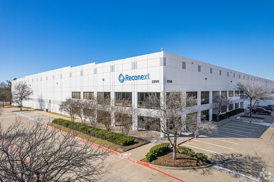 2250 William D Tate Ave, Grapevine, TX for sale - Primary Photo - Image 1 of 1