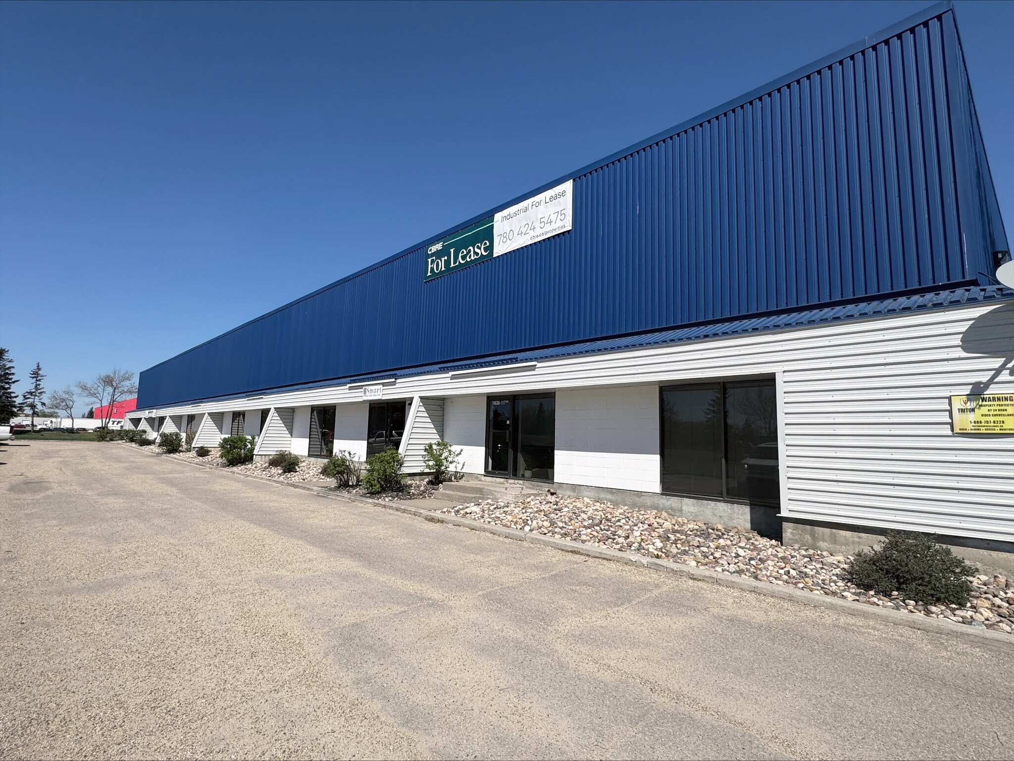 16636-16644 117 Av NW, Edmonton, AB for lease Building Photo- Image 1 of 5