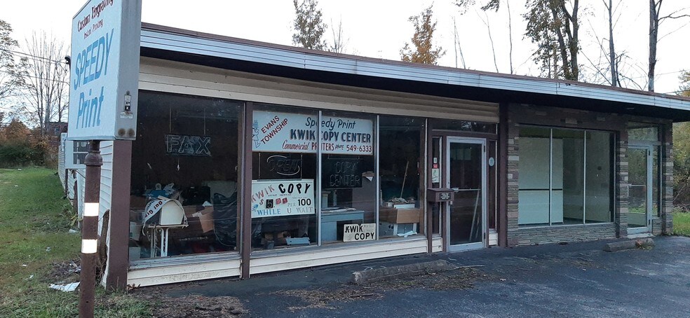 146 Lake St, Angola, NY for sale - Primary Photo - Image 1 of 1