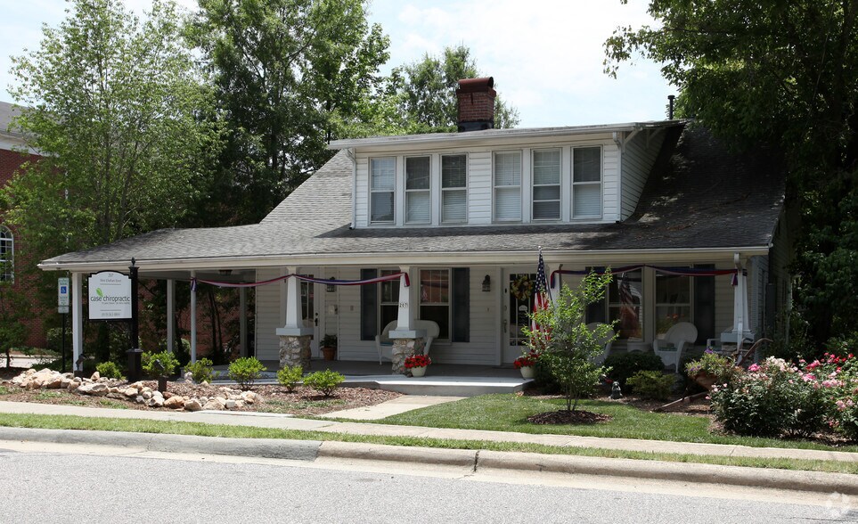 7 W Chatham St Apex Nc Property Record Loopnet Com