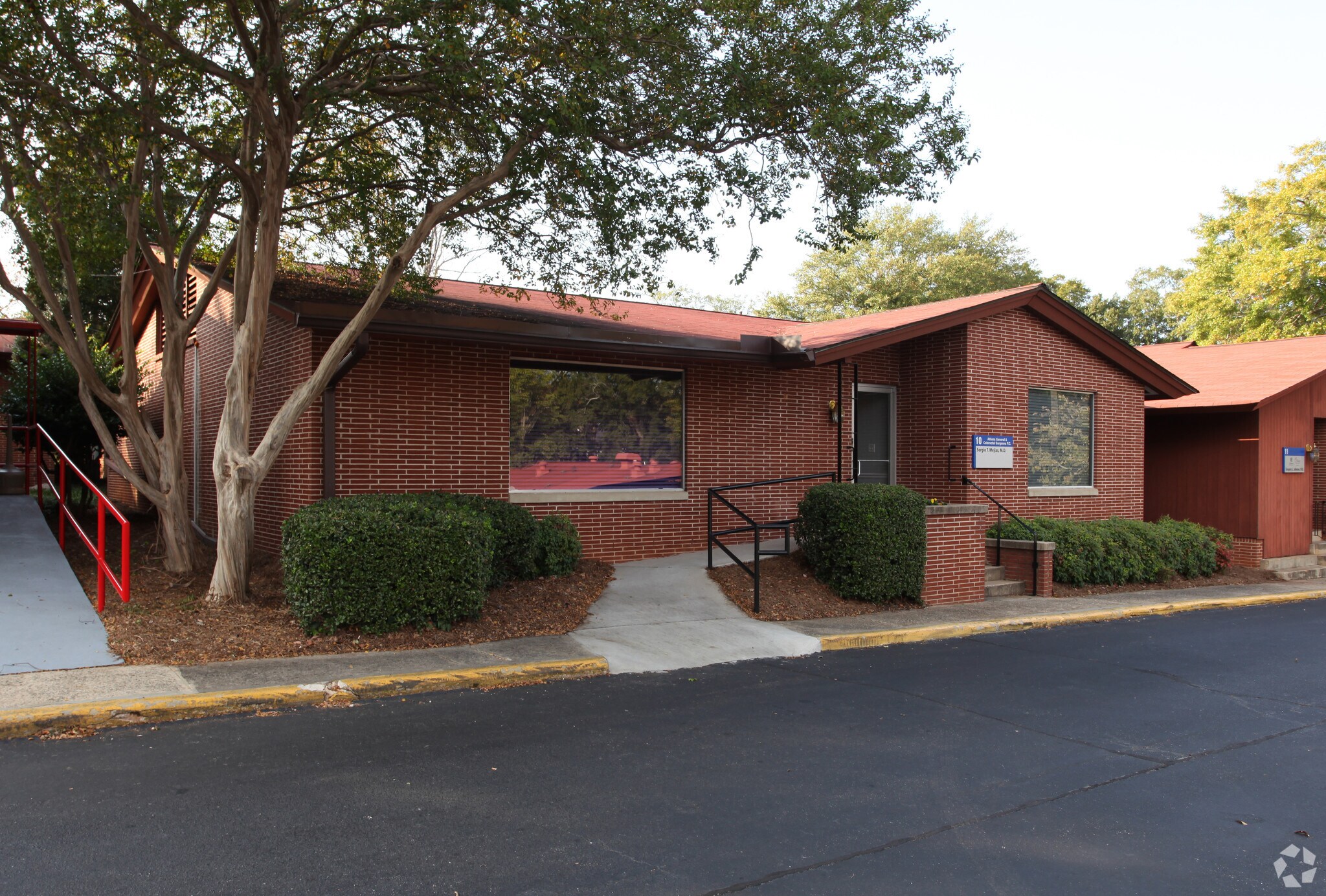 740 Prince Ave, Athens, GA for sale Primary Photo- Image 1 of 1