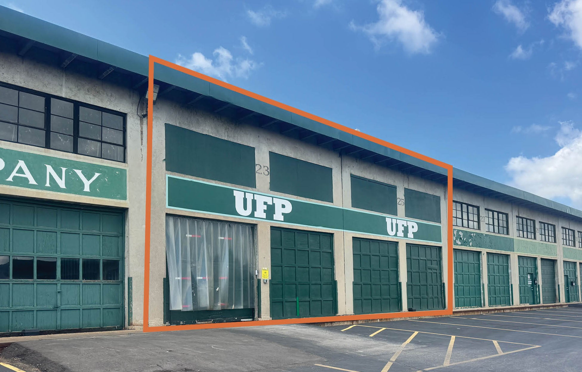 1-97 N Produce Row, Saint Louis, MO for lease Building Photo- Image 1 of 4