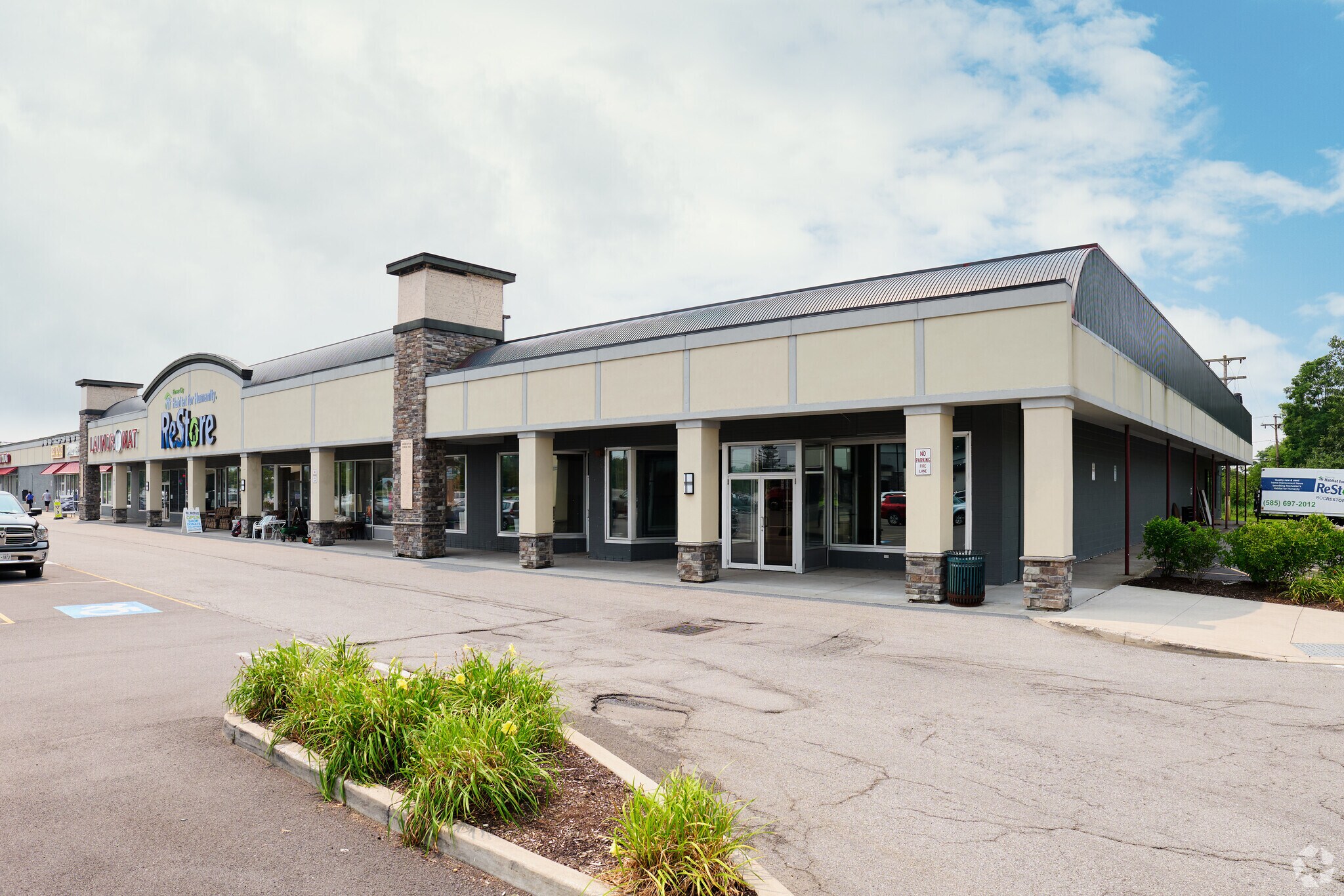 2199 E Henrietta Rd, Rochester, NY 14623 Town Centre Plaza