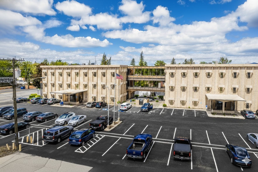 112 N University Rd, Spokane, WA for lease - Building Photo - Image 1 of 6