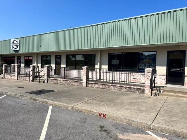 110 N Garfield Ave, Sand Springs, OK for lease Building Photo- Image 1 of 7