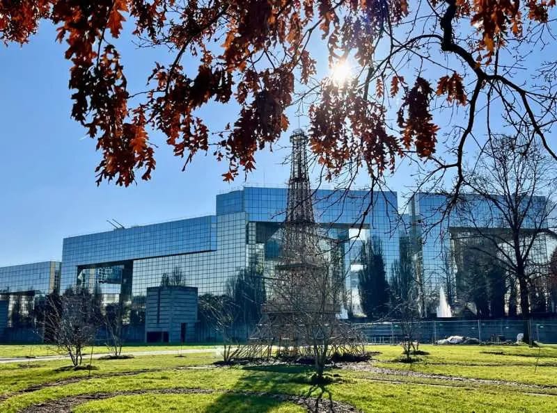 19-25 Rue Leblanc, Paris for lease Building Photo- Image 1 of 4