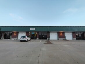 500 W South St, Lincoln, NE for lease Interior Photo- Image 1 of 7