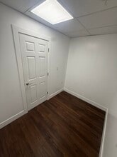3919 Parkway Ln, Hilliard, OH for lease Interior Photo- Image 1 of 5