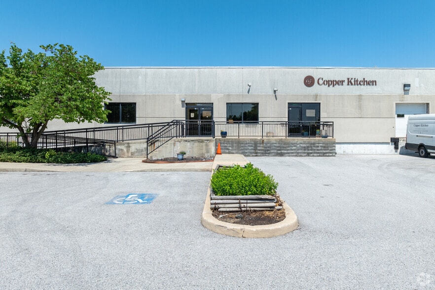 2050 Washington Blvd, Baltimore, MD for lease - Building Photo - Image 2 of 7
