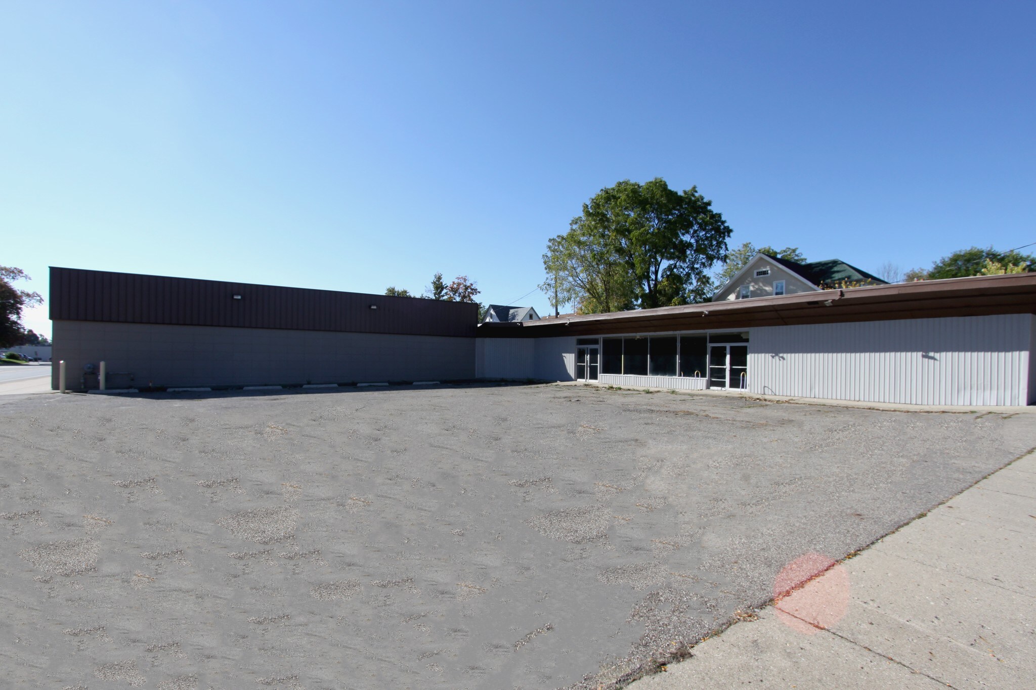 588 Capital Ave SW, Battle Creek, MI for sale Building Photo- Image 1 of 1