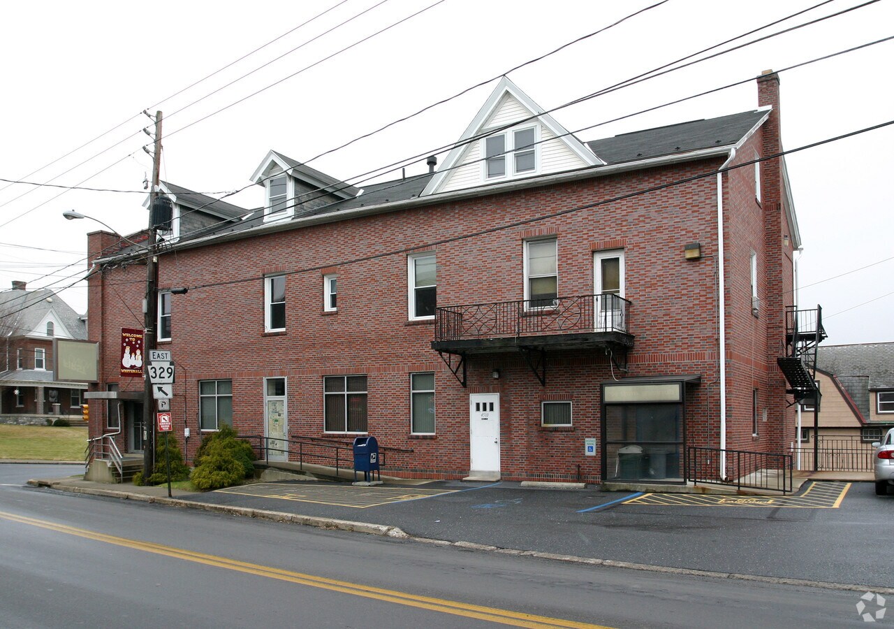 4510 Main St, Whitehall, PA 18052