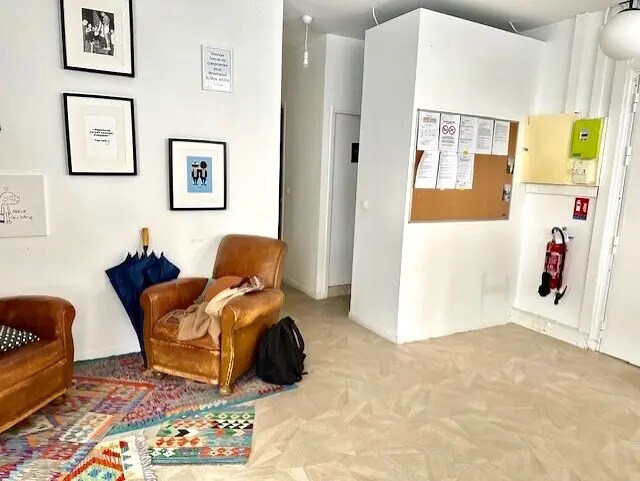 Office in Paris for lease - Building Photo - Image 2 of 54