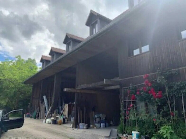 Flex in Saint-Jacques-sur-Darnétal for lease - Building Photo - Image 1 of 4