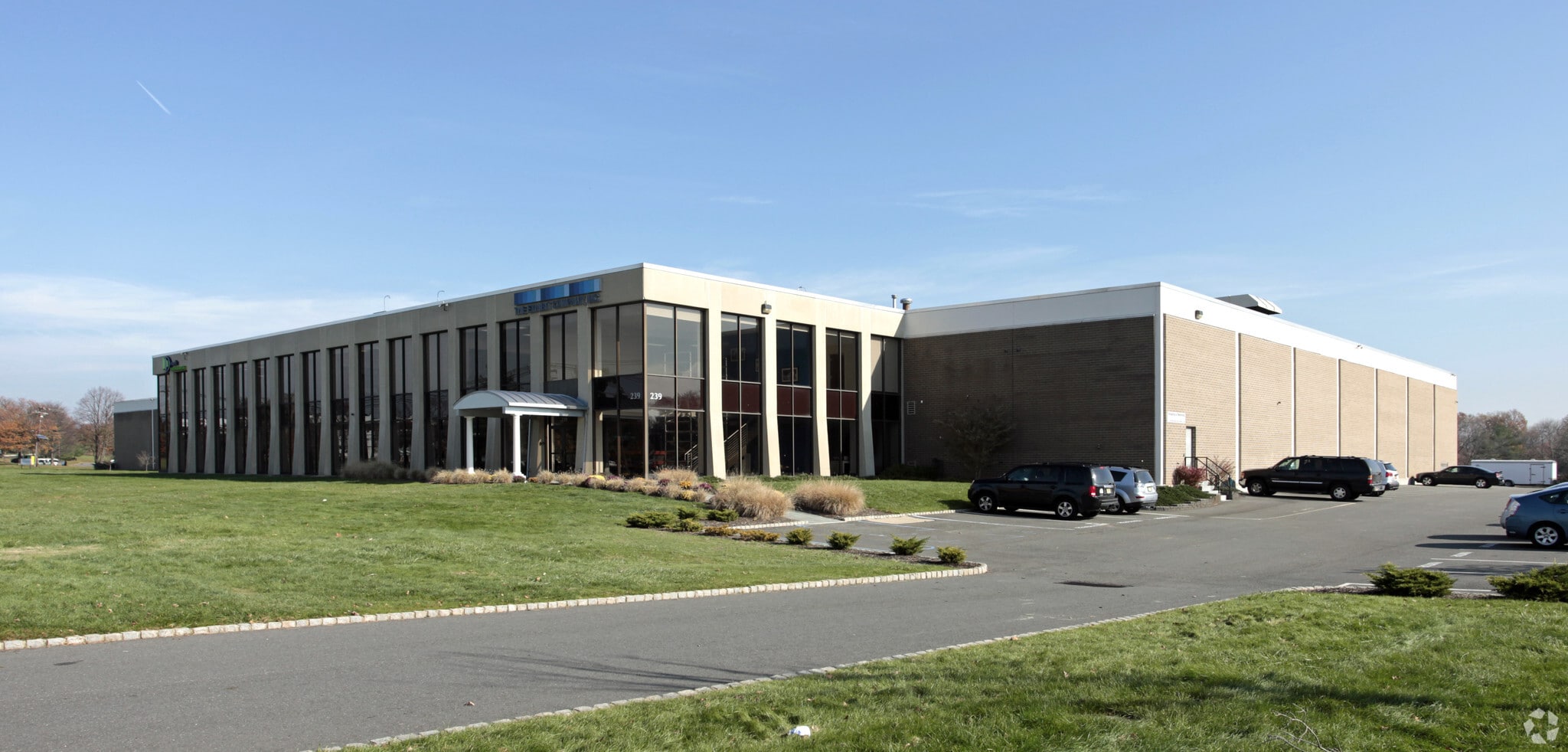 239 Old New Brunswick Rd, Piscataway, NJ for lease Building Photo- Image 1 of 5