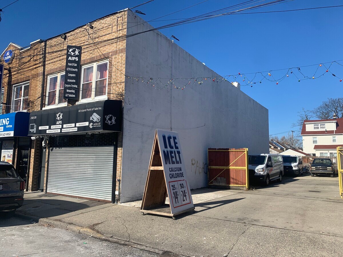 24809 Jericho Tpke, Bellerose, NY 11426