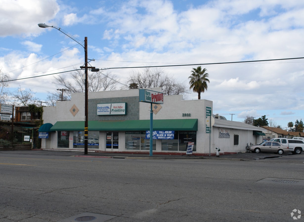 2800 Brundage Ln, Bakersfield, CA 93304