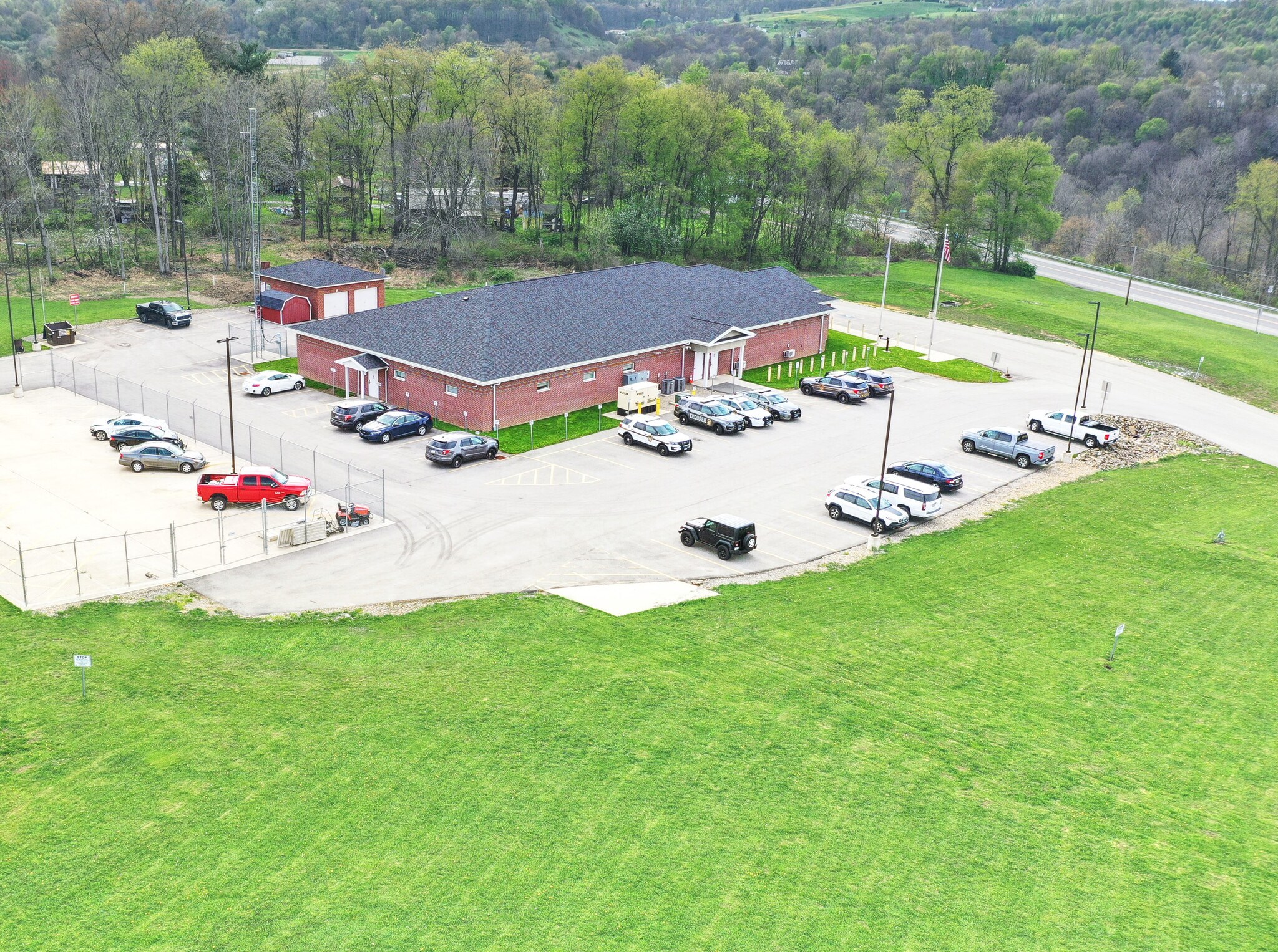 1325 Learn Rd, Avonmore, PA for sale Primary Photo- Image 1 of 1