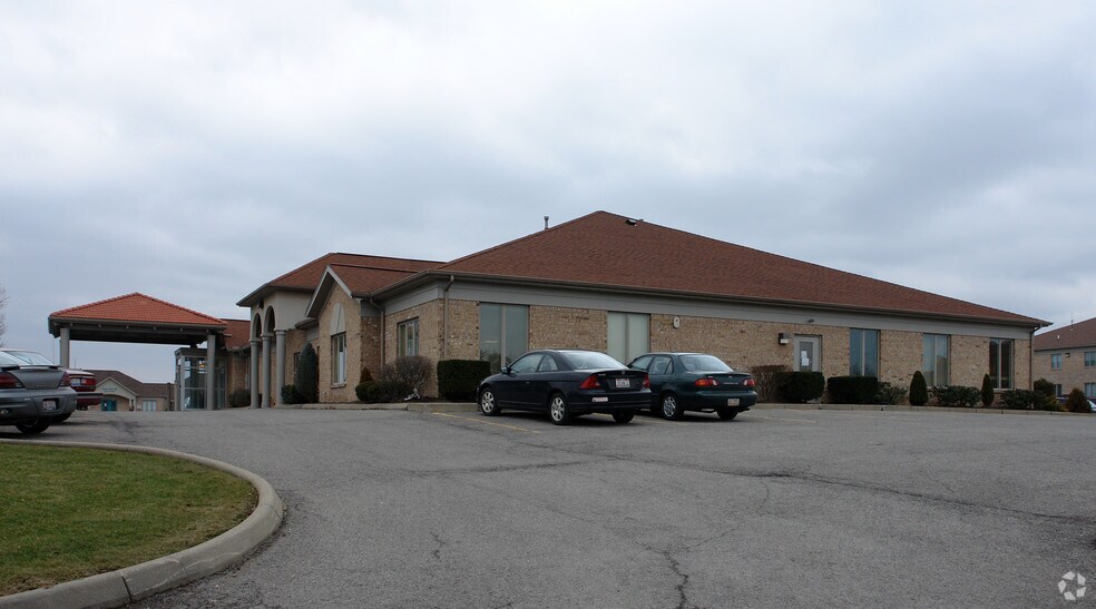 835 Southwestern Run, Youngstown, OH for sale - Primary Photo - Image 1 of 1