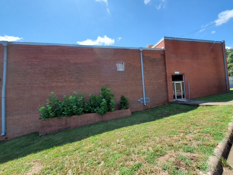 1258 Yarn Mill Rd, Shelby, NC for lease - Building Photo - Image 1 of 11