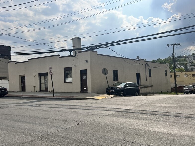 361 Saw Mill River Rd, Yonkers, NY for lease - Building Photo - Image 1 of 8