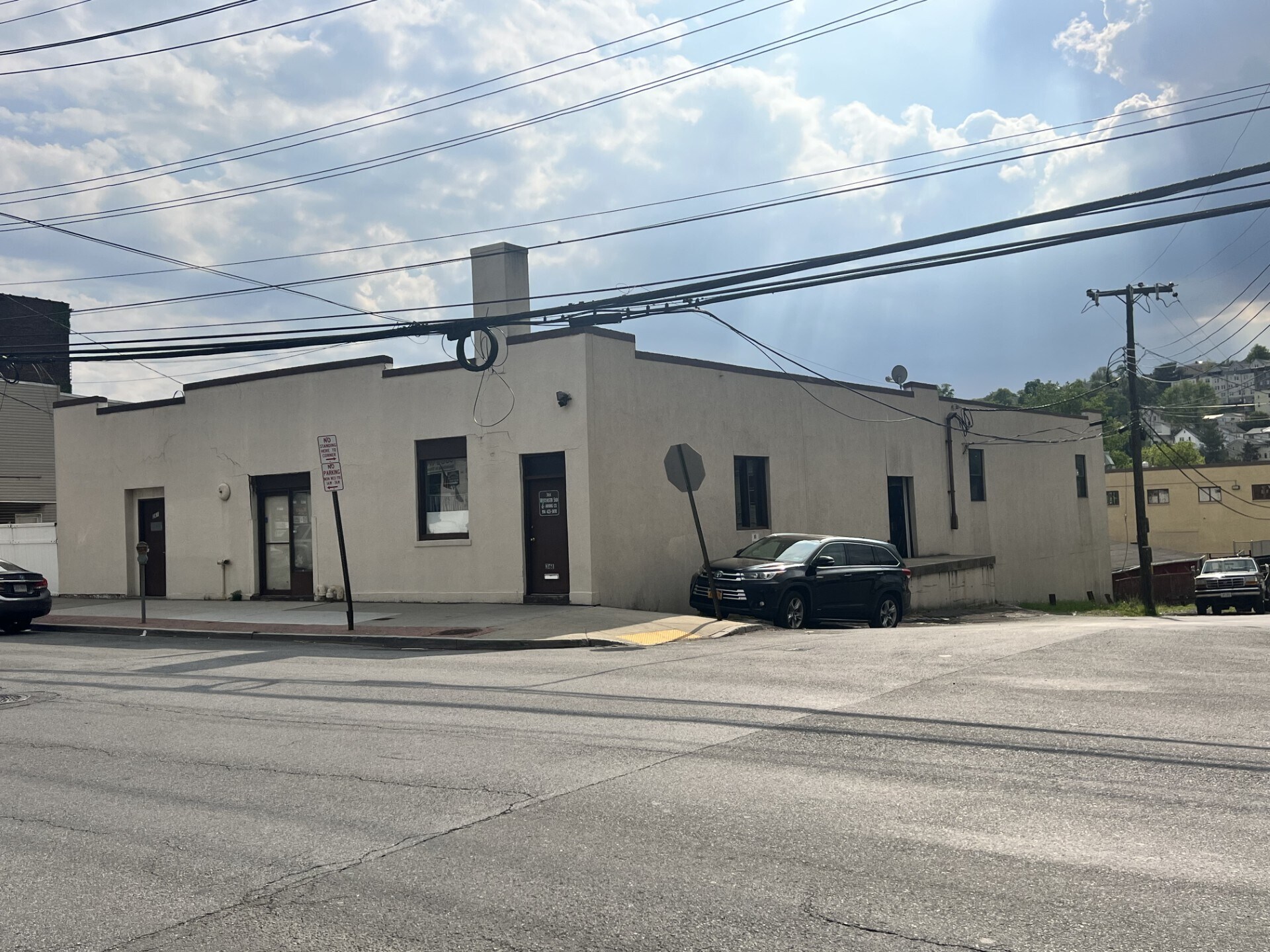 361 Saw Mill River Rd, Yonkers, NY for lease Building Photo- Image 1 of 9