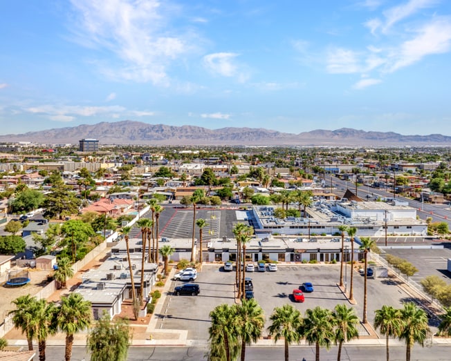 1703 Civic Center Dr, North Las Vegas, NV for sale - Building Photo - Image 3 of 6