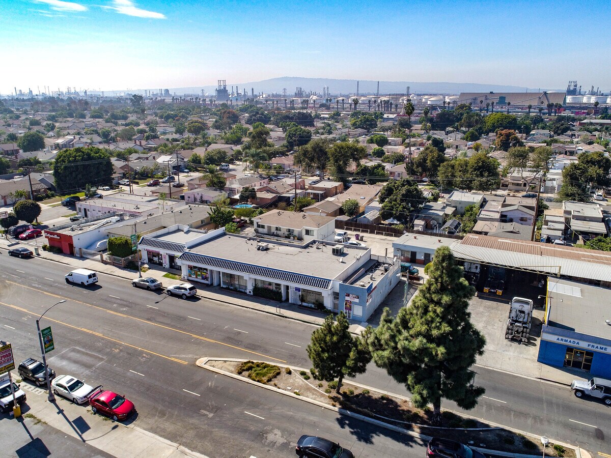 2519 Santa Fe Ave, Long Beach, CA 90810