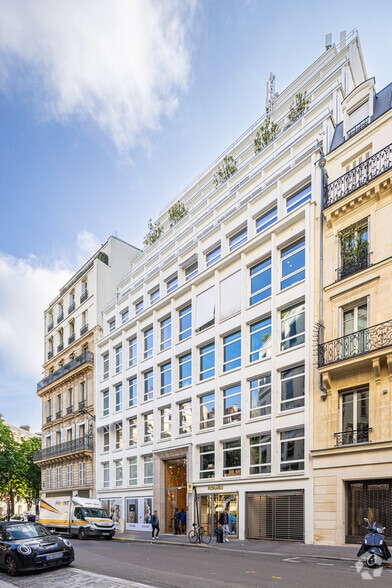 28 Rue Bayard, Paris for sale - Primary Photo - Image 1 of 3