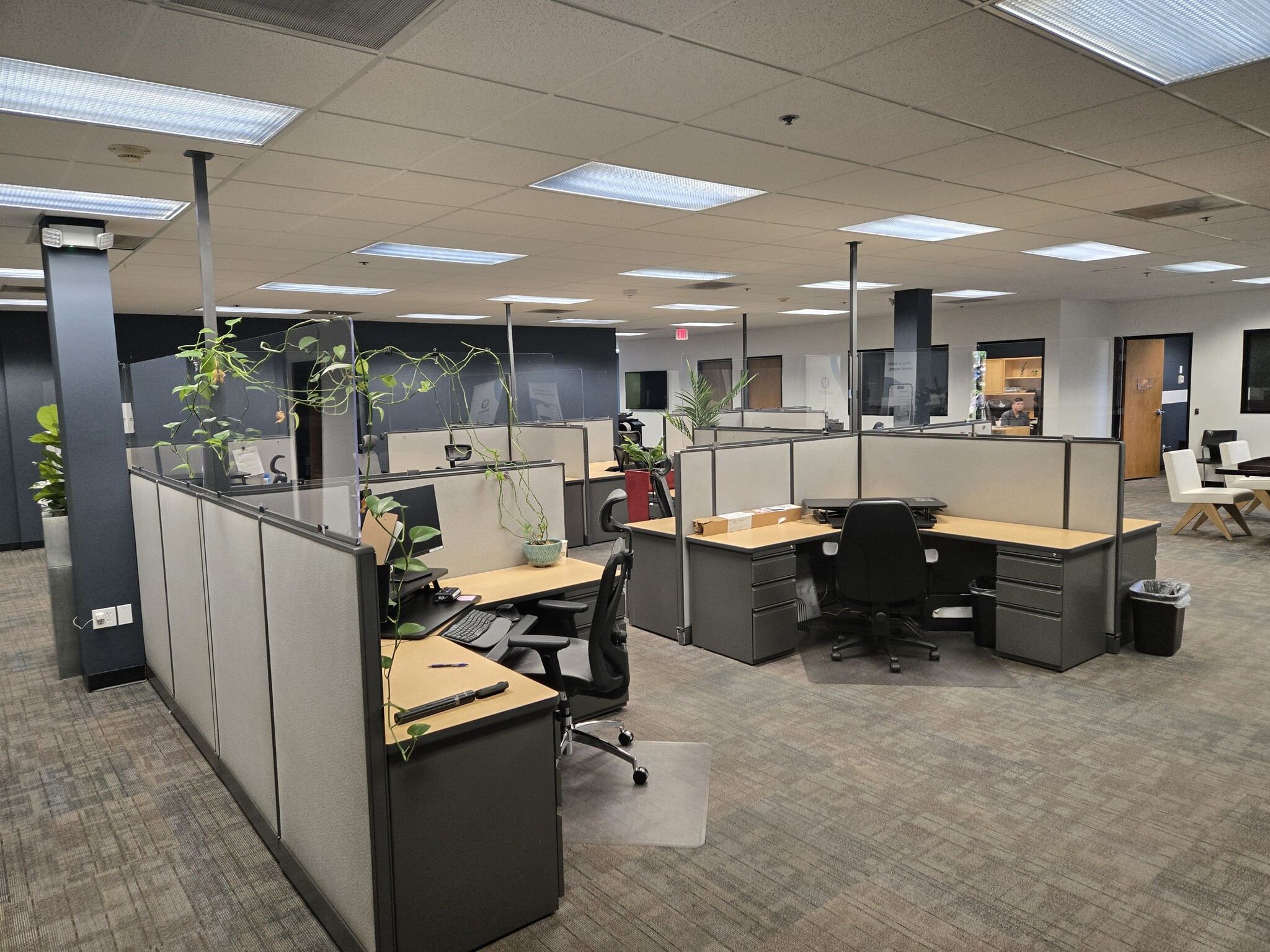 402-408 E Huntington Dr, Monrovia, CA for lease Interior Photo- Image 1 of 4