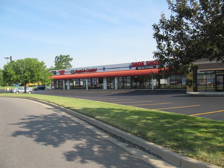 1210 W 15th St, Auburn, IN for lease - Building Photo - Image 1 of 5