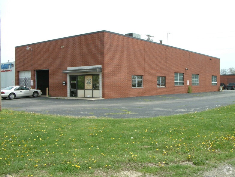 2054 Drill Ave, Dayton, OH for sale - Building Photo - Image 2 of 4