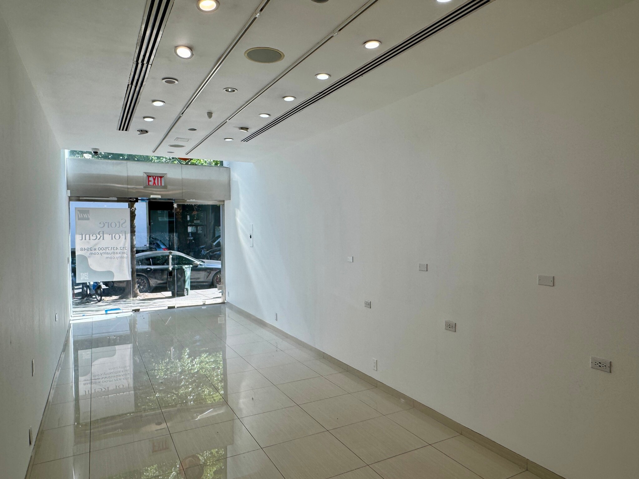 456 W Broadway, New York, NY for lease Interior Photo- Image 1 of 12