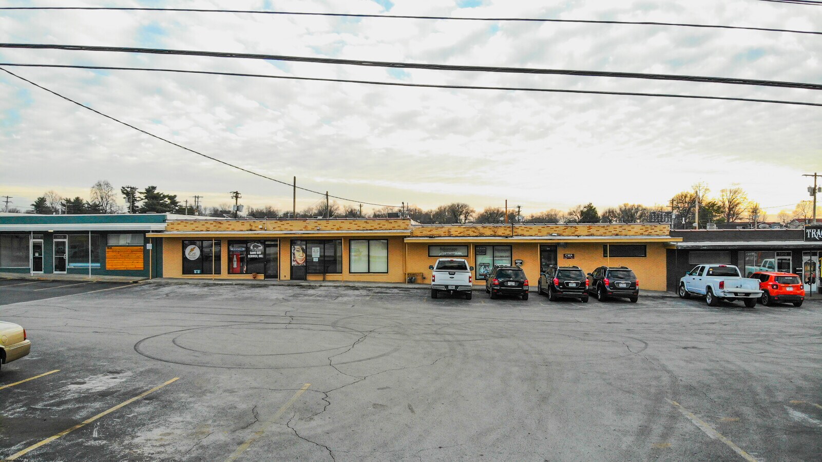 19261936 E Meadowmere St, Springfield, MO 65804