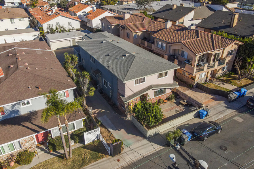 2513 Carnegie Ln, Redondo Beach, CA for sale - Building Photo - Image 1 of 1