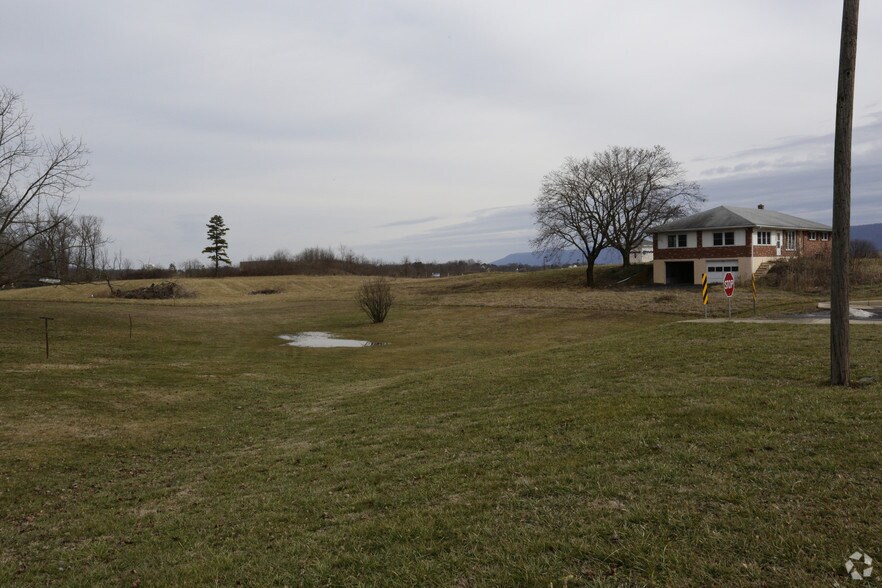 526 Reservoir Rd, Woodstock, VA for sale - Primary Photo - Image 1 of 1