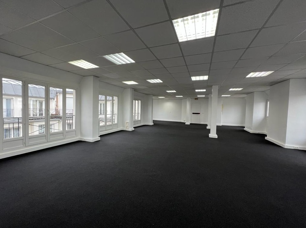 Paris, PAR 75008 - Unit 1 -  - Interior Photo - Image 1 of 5