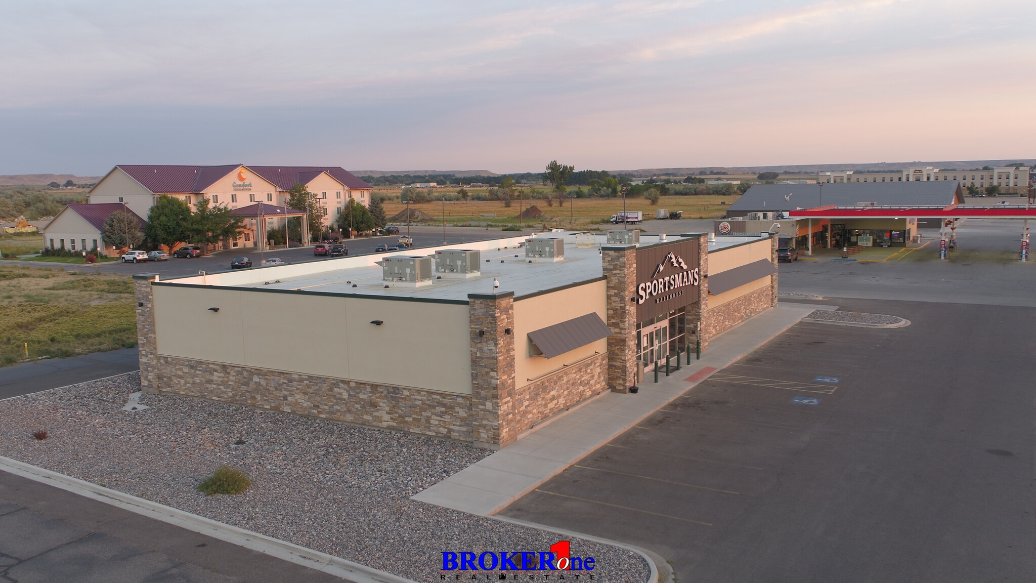 2010 N Federal Blvd, Riverton, WY for lease Building Photo- Image 1 of 9
