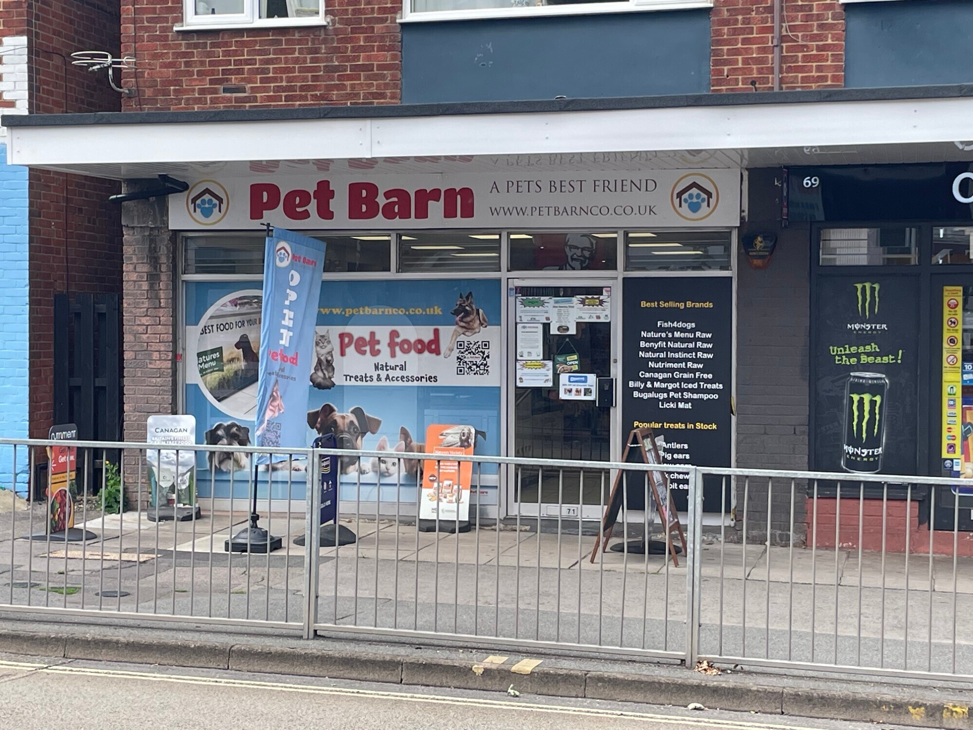 71 Victoria Rd, Farnborough for lease Building Photo- Image 1 of 2