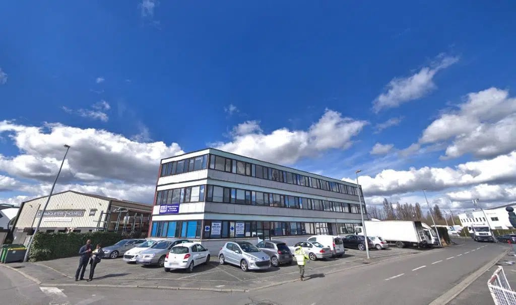 29-31 Rue Des Entrepreneurs, Carrières-sur-Seine for lease Building Photo- Image 1 of 5