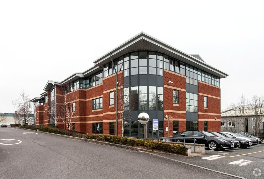 Falcon Rd, Exeter for sale - Primary Photo - Image 1 of 1