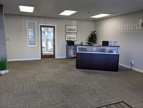 1100 Lincoln Ave, Napa, CA for lease Interior Photo- Image 2 of 5