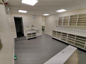 2 Moat Rd, Walsall for lease Interior Photo- Image 1 of 2