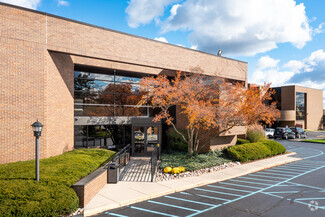 More details for 29275 Northwestern Hwy, Southfield, MI - Office for Sale