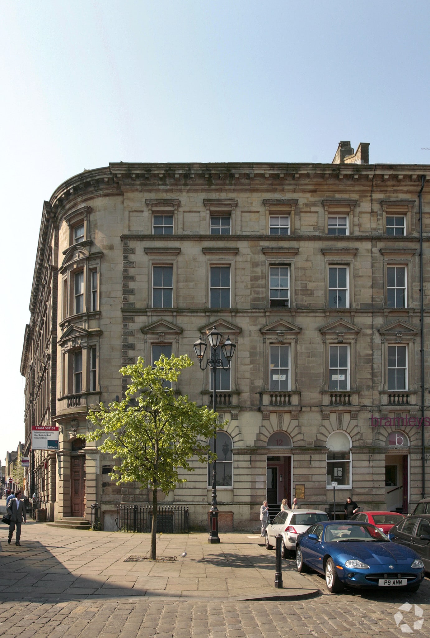12 St Georges Sq, Huddersfield for sale Primary Photo- Image 1 of 1
