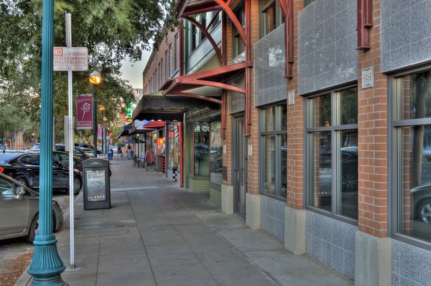 231-233 Vernon St, Roseville, CA for sale - Building Photo - Image 1 of 13