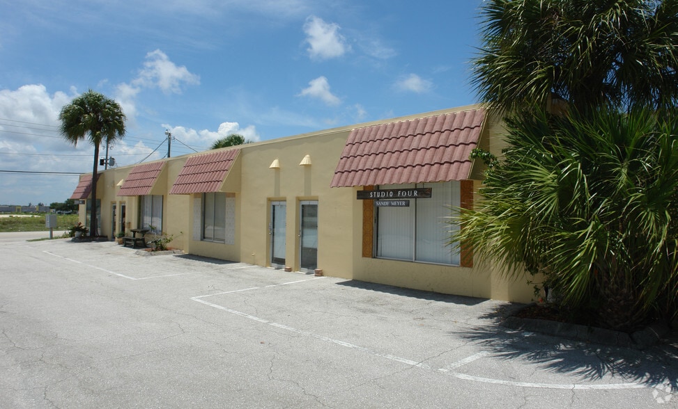 1169 Old Dixie Hwy, Lake Park, FL for sale - Building Photo - Image 3 of 5