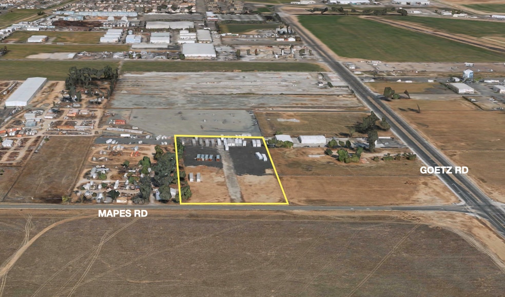 190 W Mapes Rd, Perris, CA for lease - Building Photo - Image 1 of 3